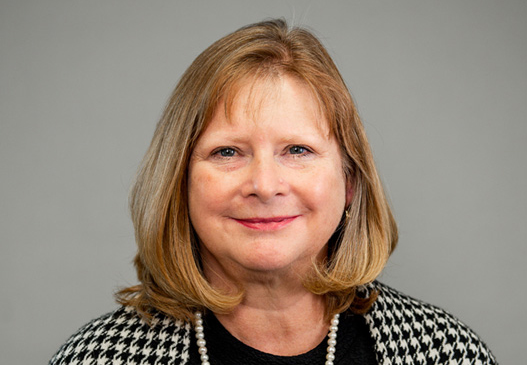 A headshot of Dennise Taylor-Gilhen